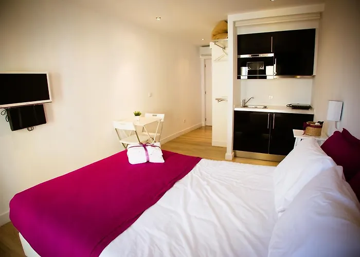 Historical Porto Studios Apartment